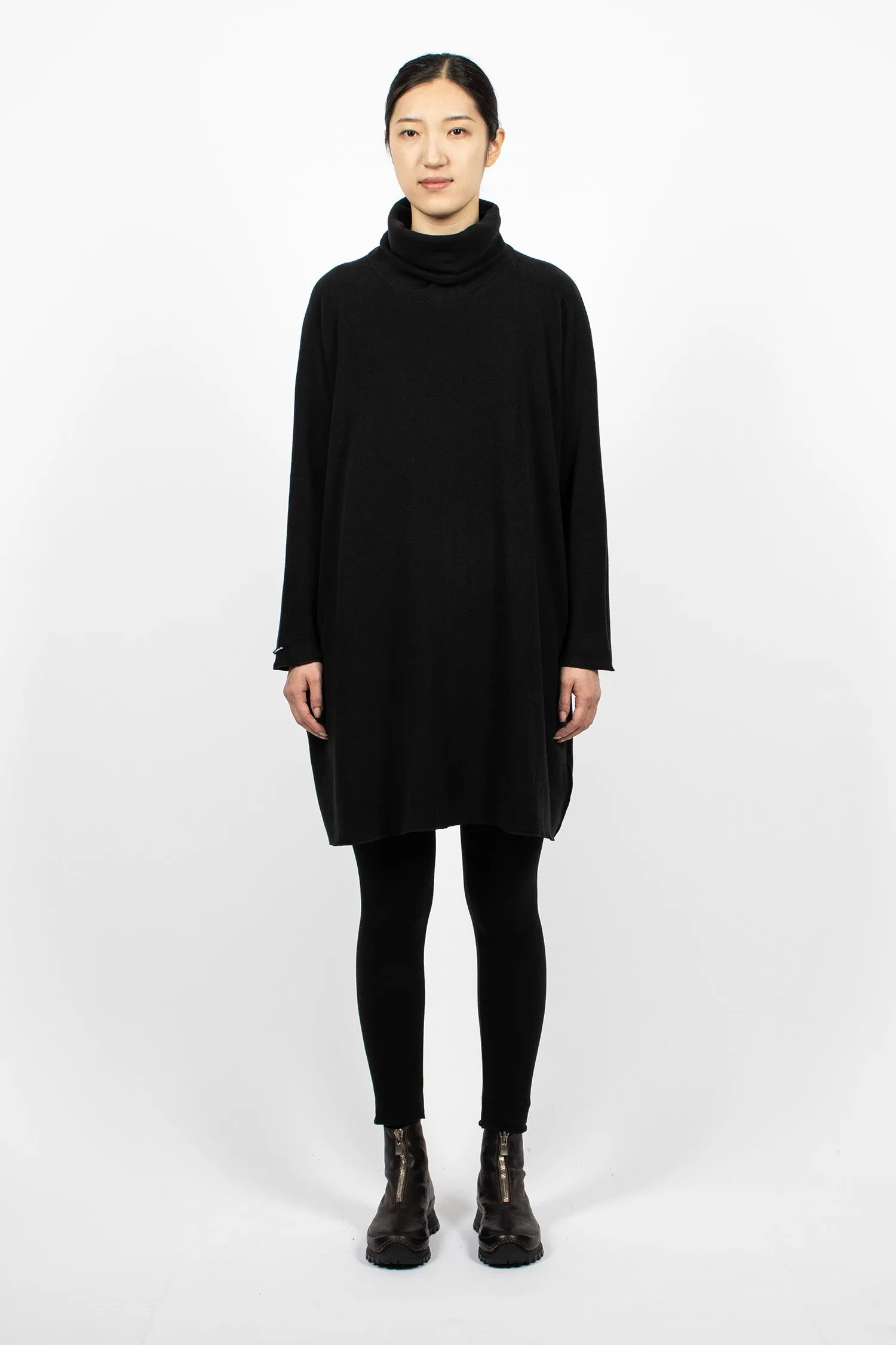 31_213 Turtleneck Dress Black