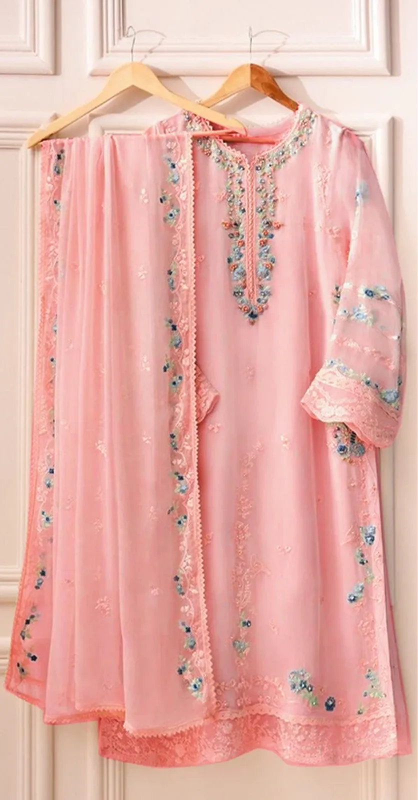 Agha Noor Chiffon Suit