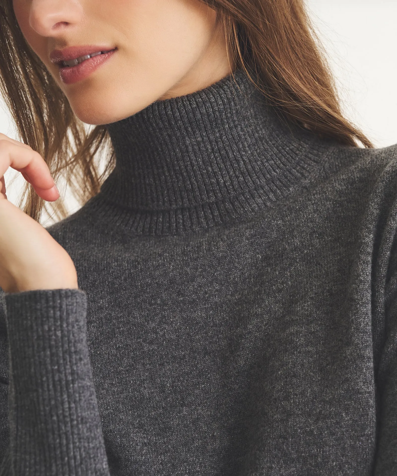 Cashmere Classic Turtleneck