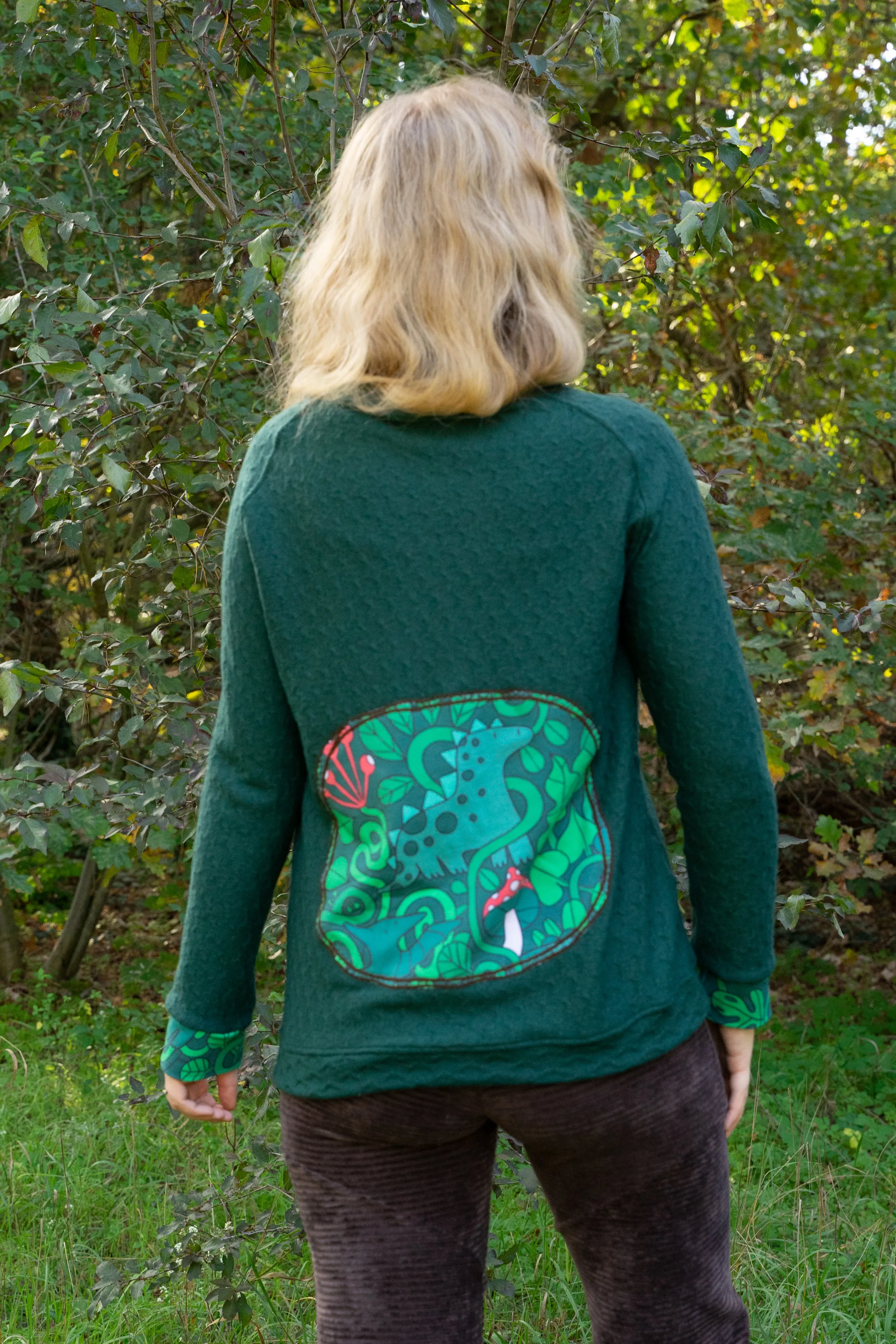 Gr. 38 - Pullover Dinos