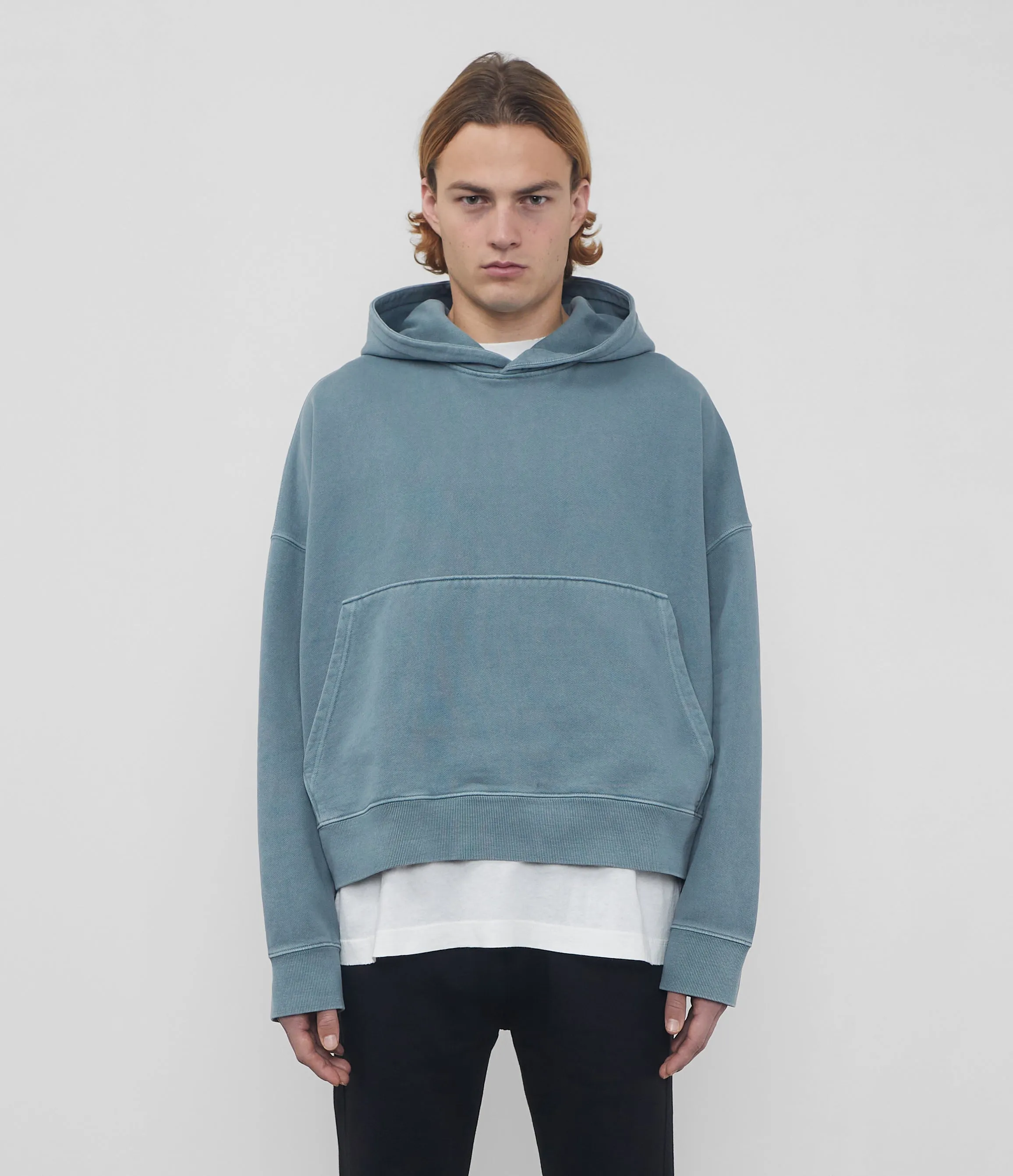 HEAVYWEIGHT CROPPED HOODIE