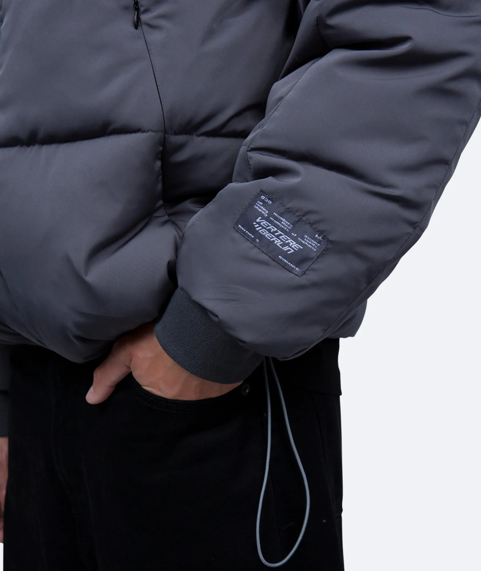 MOTION PUFFER JACKET - GREY