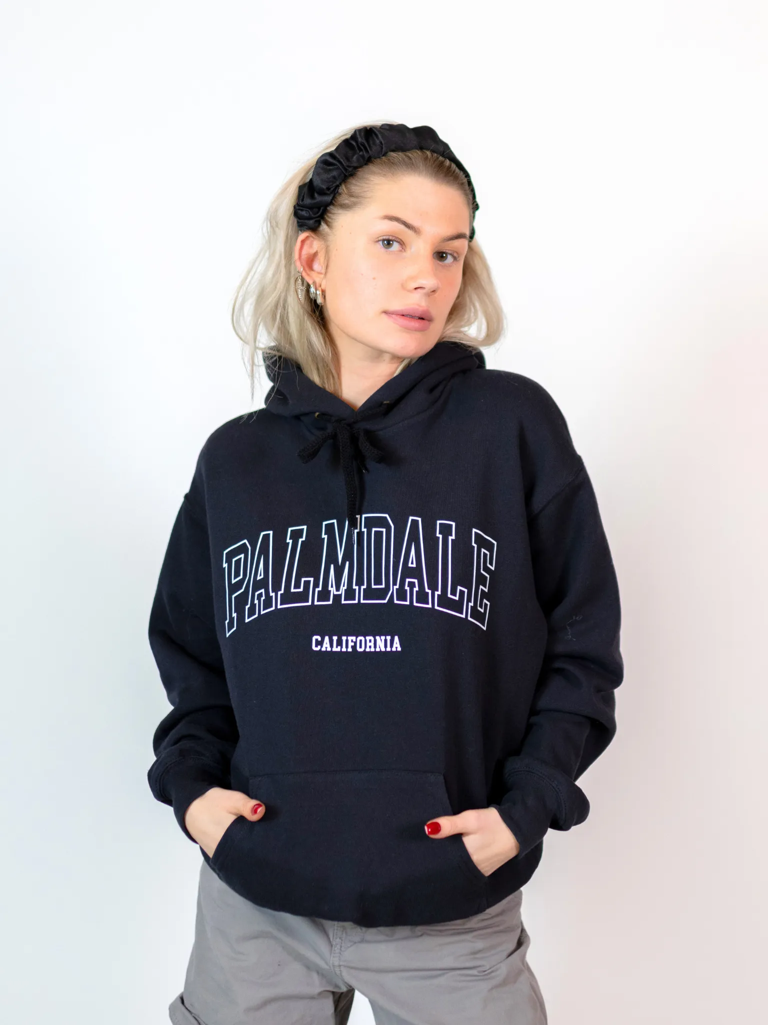 PALMDALE HOODIE - SVART