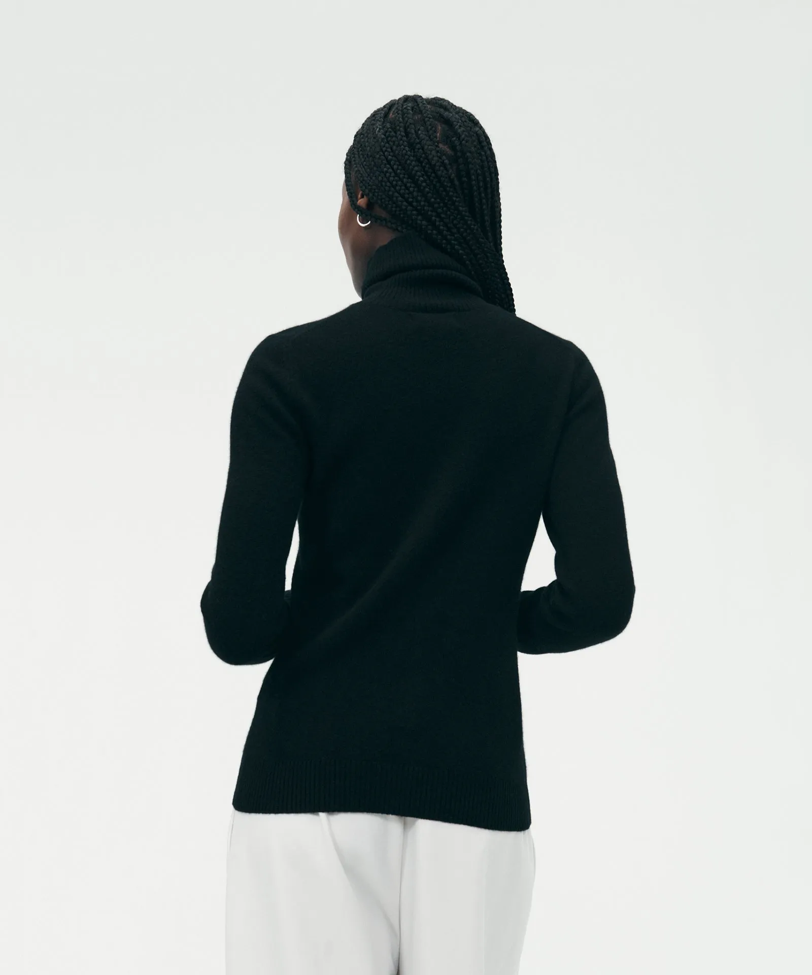 Signature Cashmere Classic Turtleneck