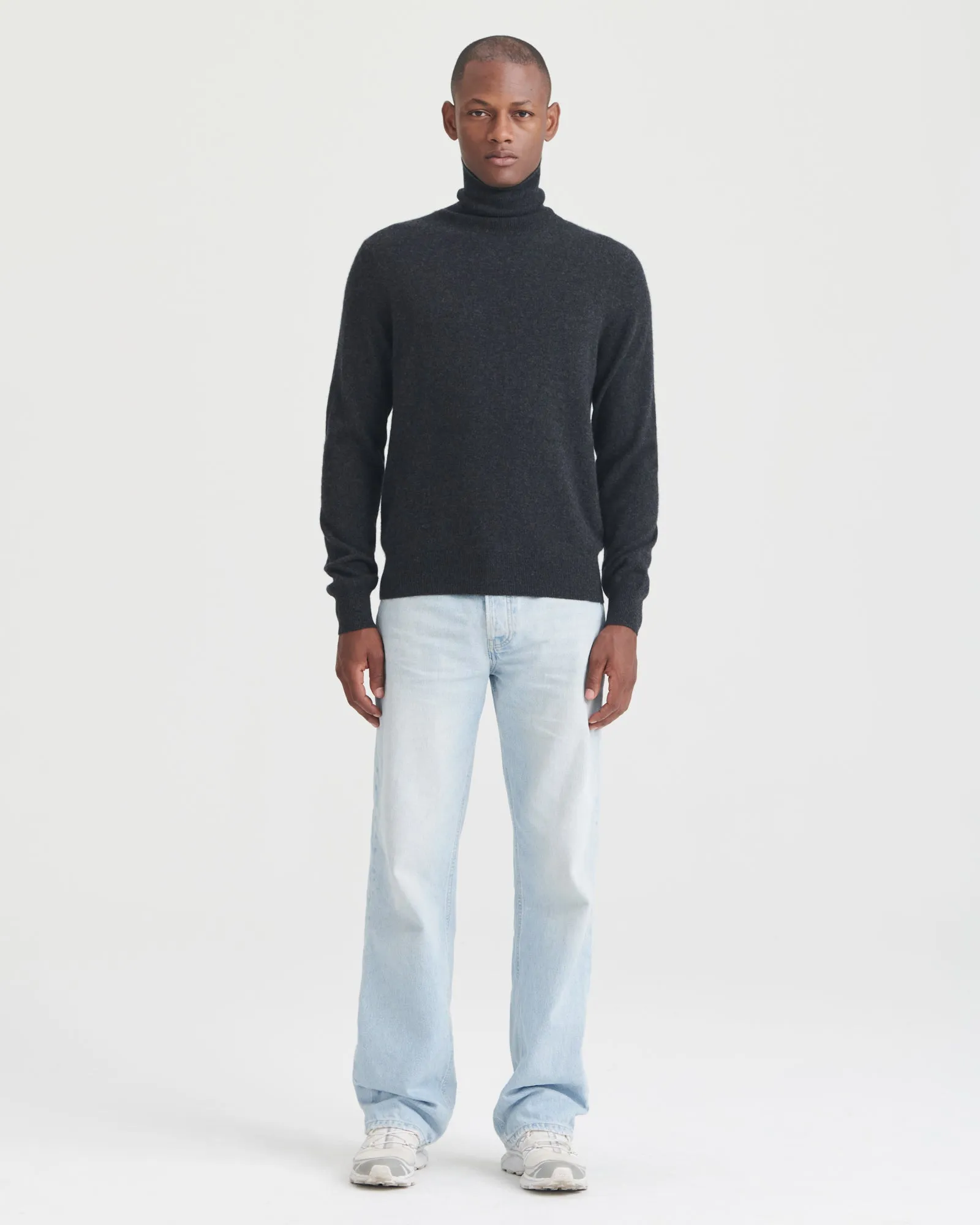 Signature Cashmere Turtleneck